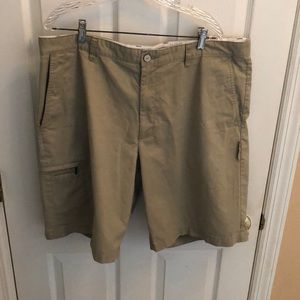 Greg Norman Men's Tan Khakis Shorts Sz 40